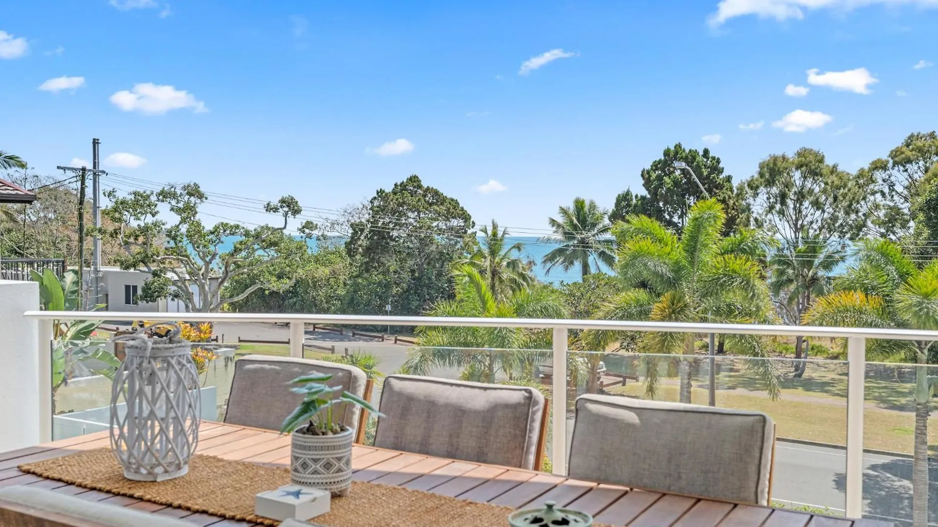 Tingeera Bespoke Beachfront Apartments Hervey Bay Aparthotel
