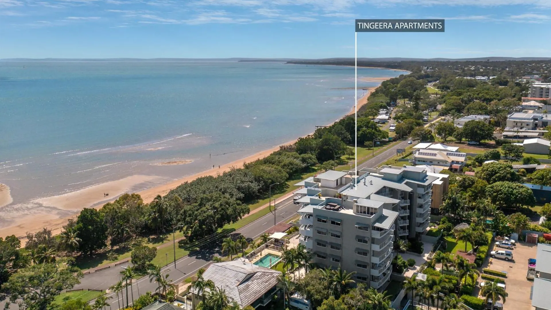 Aparthotel Tingeera Bespoke Beachfront Apartments Hervey Bay